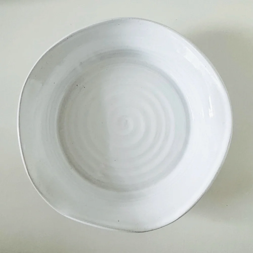 Farmhouse Pottery Laurel Pie Dish (1st Generation Design) - Picture 4 of 7